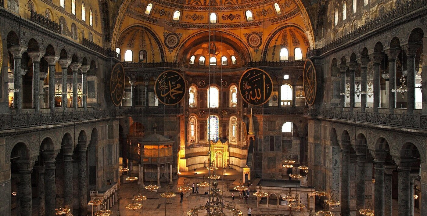 Fill 1400x708 istanbul basilica s. sofia interno
