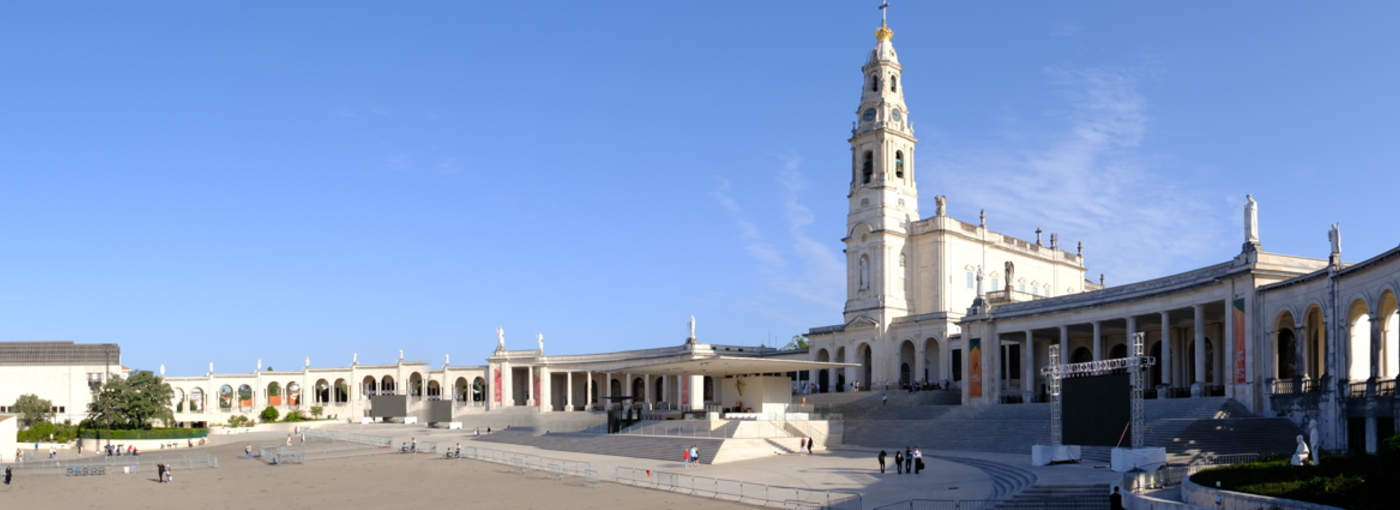 Fill 1400x510 fatima portugal