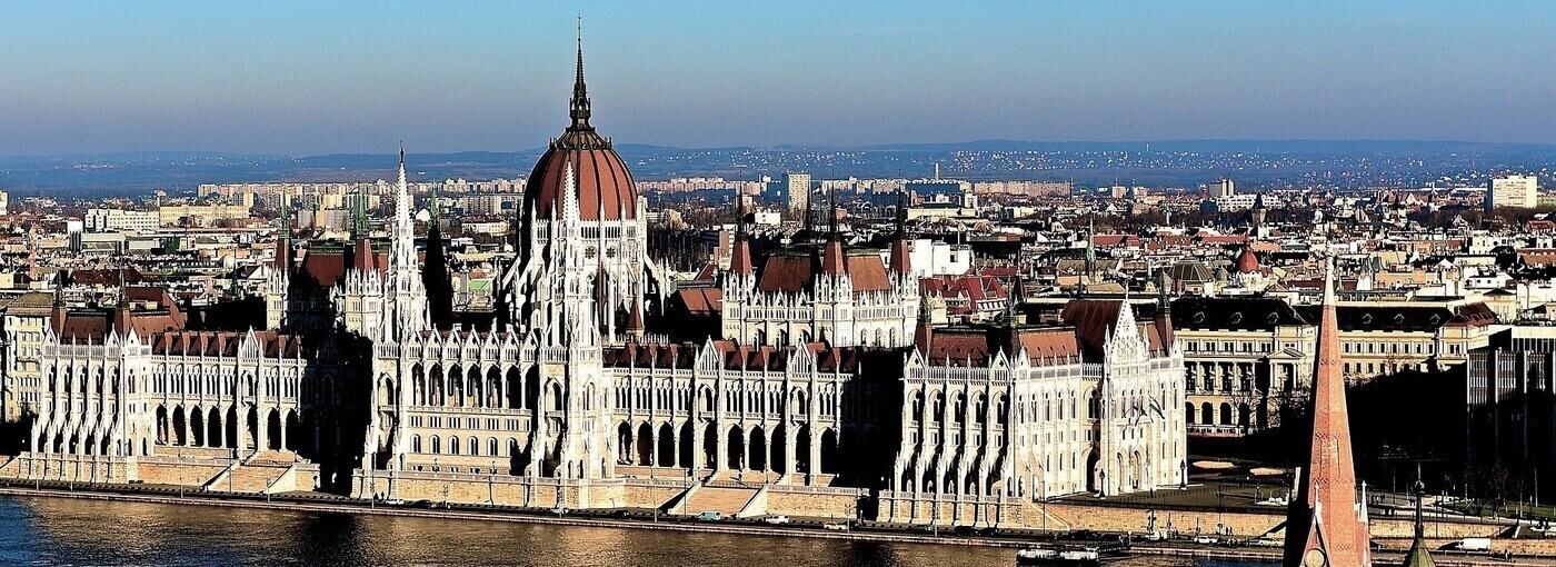 Fill 1400x510 budapest 06 1400x510