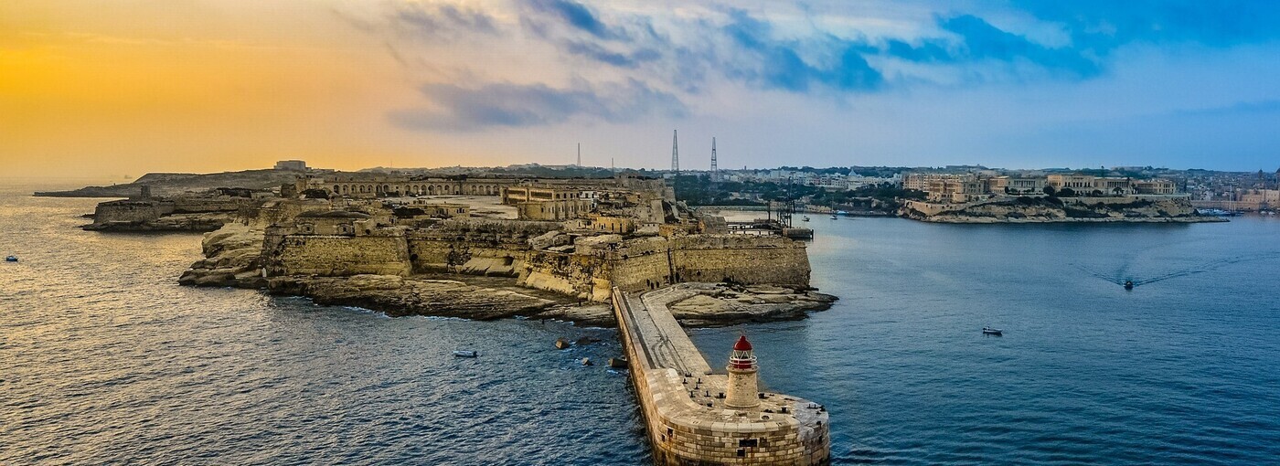 Fill 1400x510 lighthouse 2482778 1920