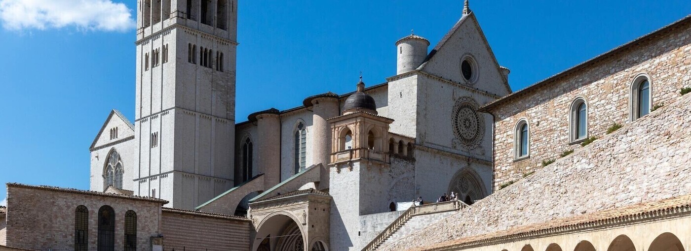 Fill 1400x510 assisi 01 2560x800