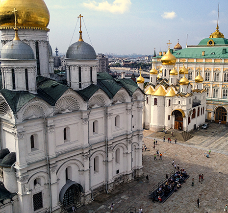 Sobornaya square at the moscow kremlin 2014 mobile