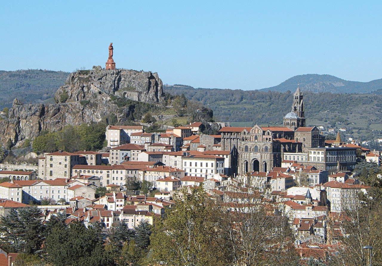 The puy in velay 1376290 1280